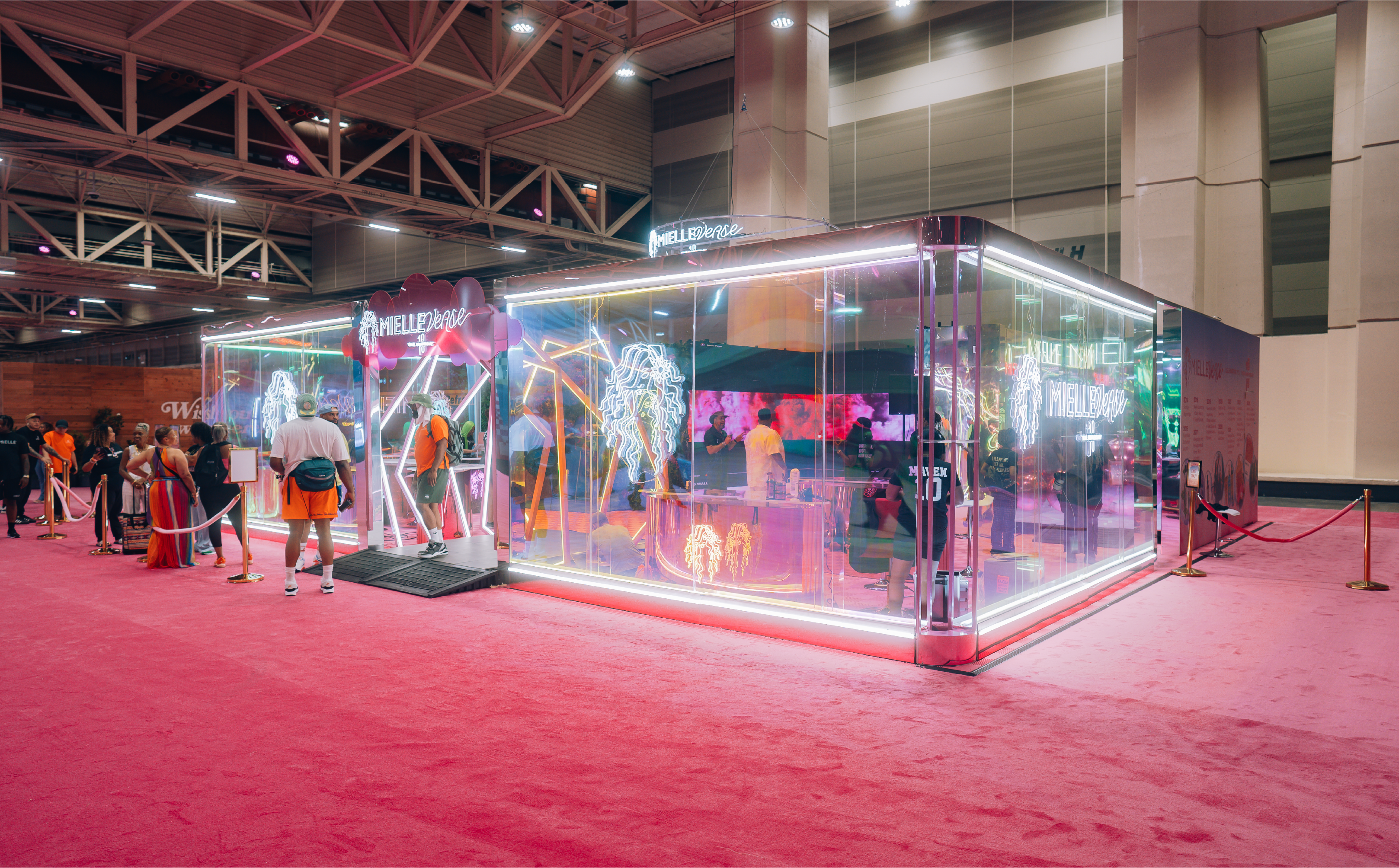 Wide shot of Mielle-Verse activation